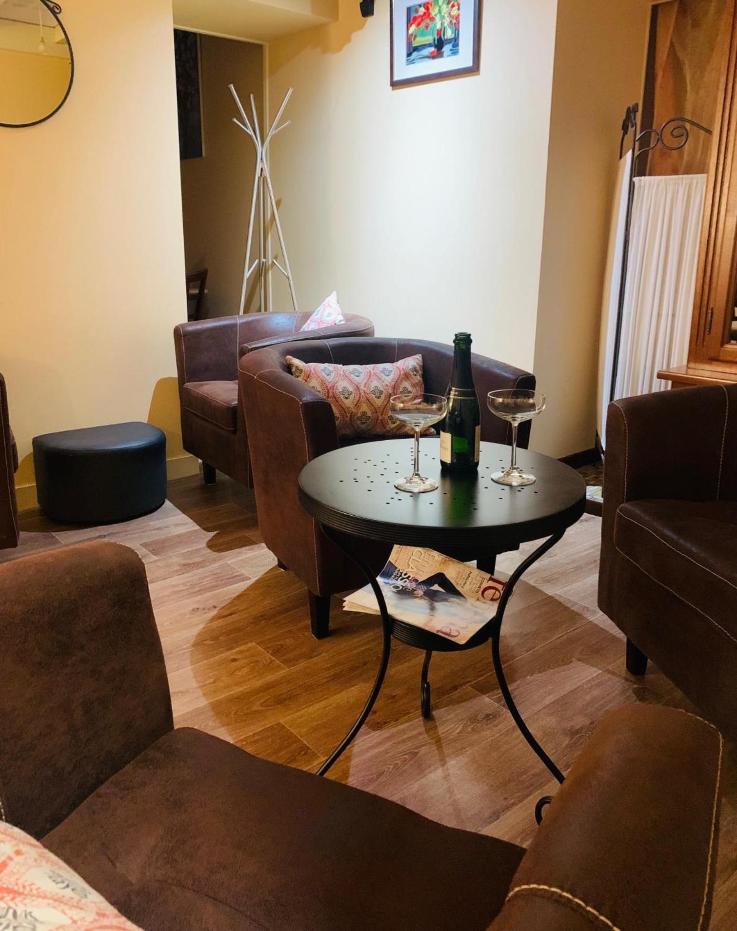 Auberge Du Porche Блеи-э-Сент-Люс Экстерьер фото